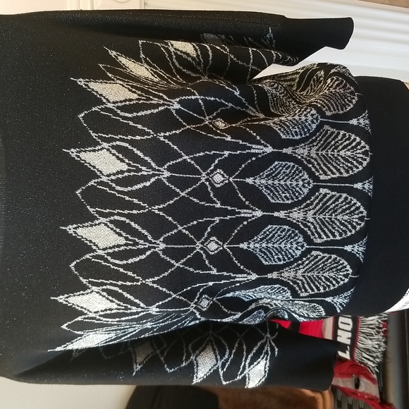 WHBM Sweater - Picture 3 of 6